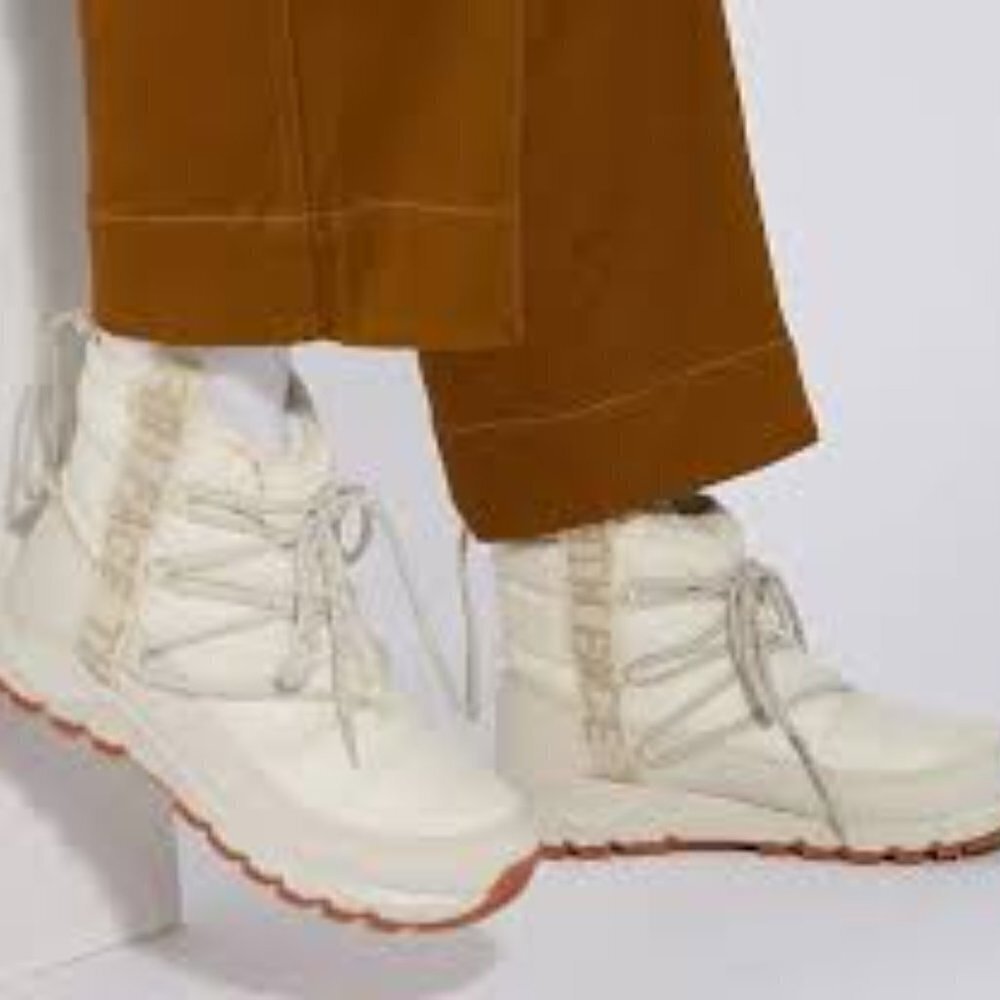 The North Face Thermoball Lace Women Boots Size 10